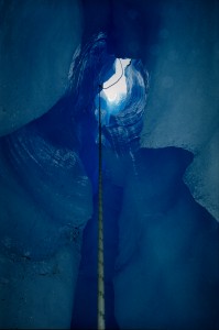 日本洞窟学会関東大会　写真コンテスト優勝作品「アメヒーノ氷河洞」